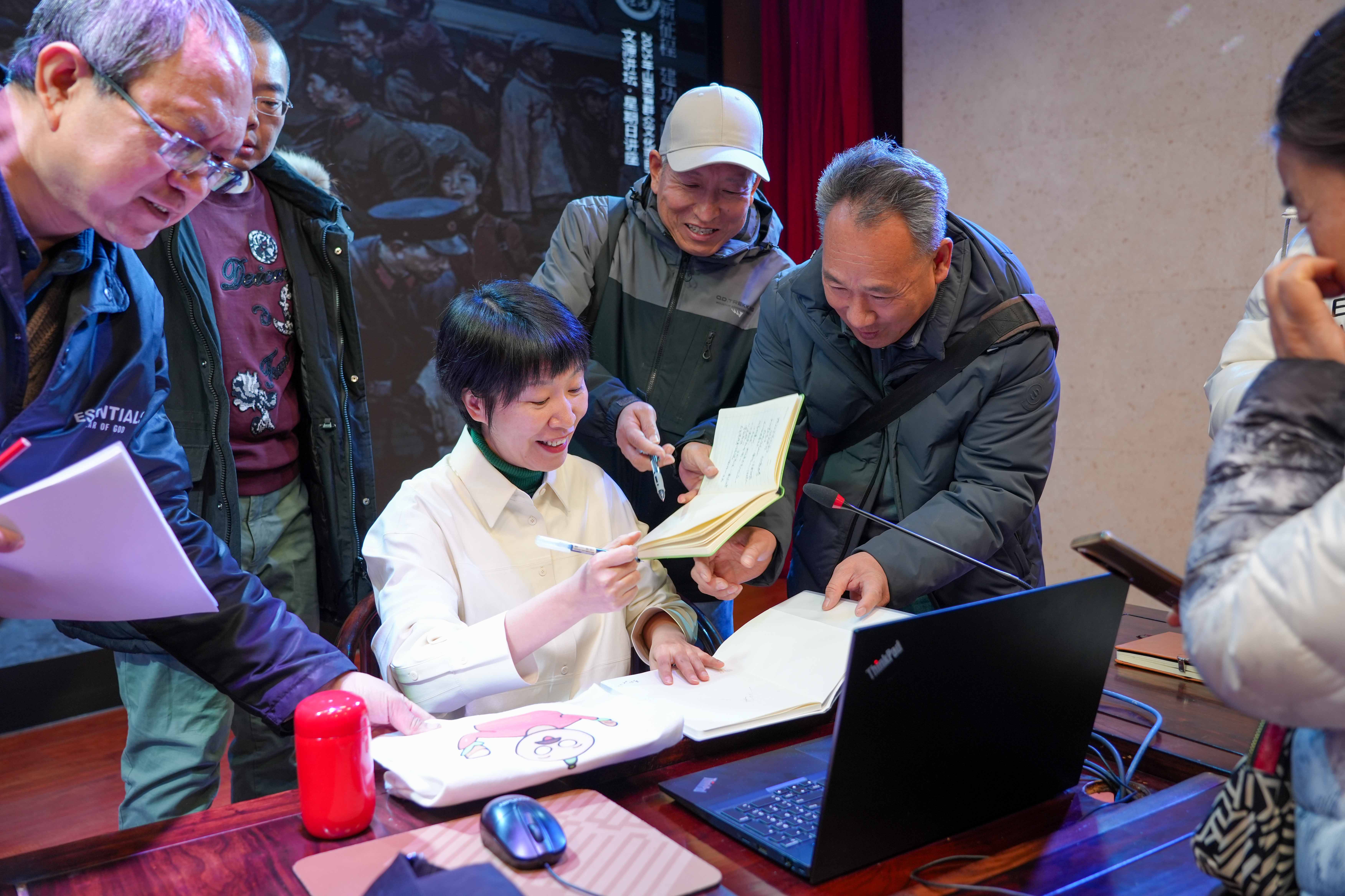 f92600f0-073c-443c-8aef-4bb7058285fe.jpg f92600f0-073c-443c-8aef-4bb7058285fe.jpg